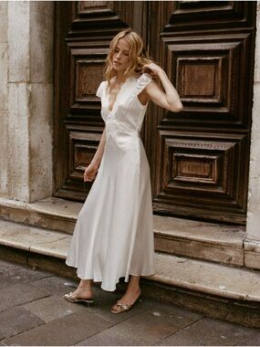 NWOT Coraline Dress in Salt